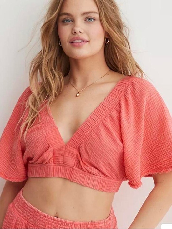 aerie Tops - AERIE NWT Coral Gauzy pool-to-party flutter sleeve top haute coral size medium